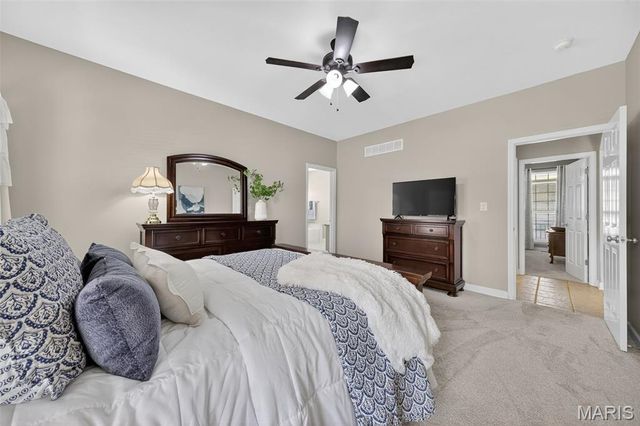 2 Wynnbrook Manor Drive, St Charles, MO 63301