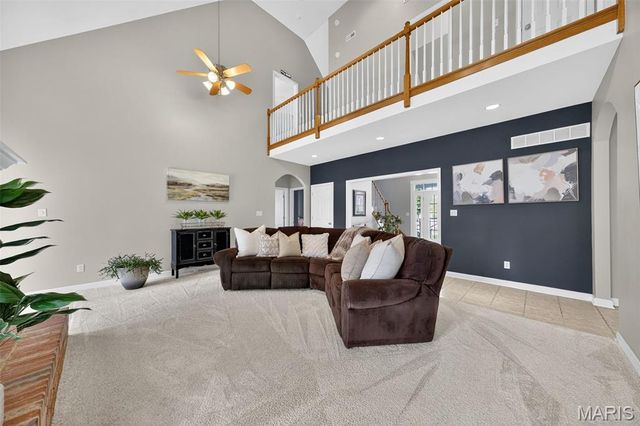 2 Wynnbrook Manor Drive, St Charles, MO 63301