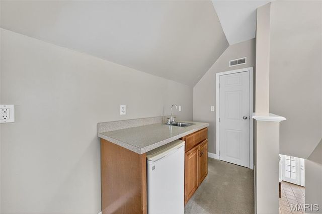 2 Wynnbrook Manor Drive, St Charles, MO 63301