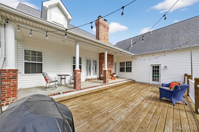2 Wynnbrook Manor Drive, St Charles, MO 63301