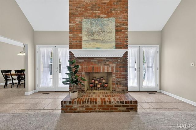 2 Wynnbrook Manor Drive, St Charles, MO 63301