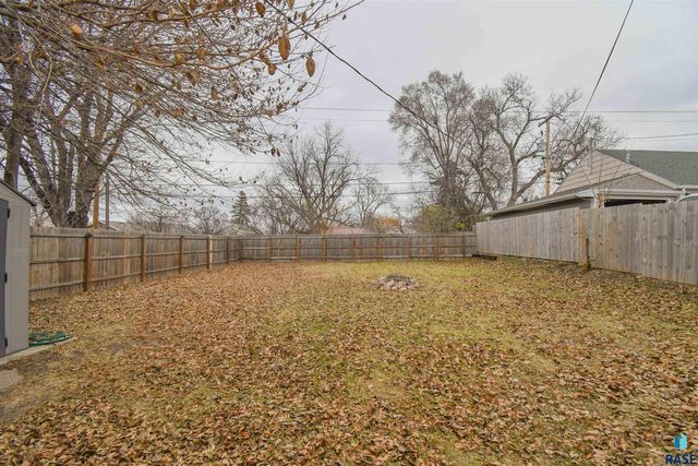 306 S Chicago Ave Avenue, Sioux Falls, SD 57103