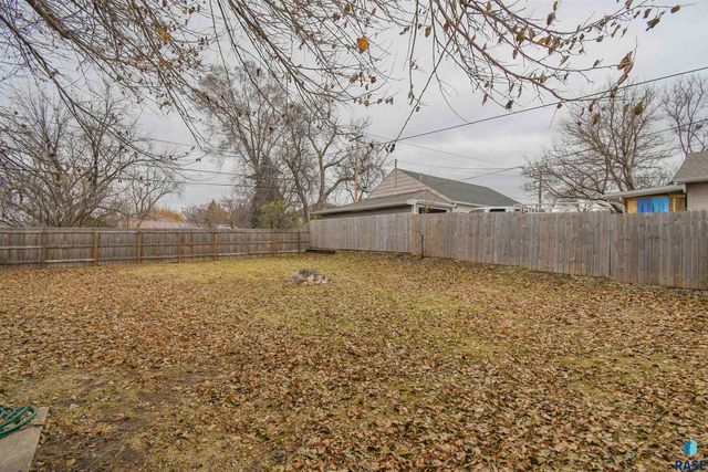 306 S Chicago Ave Avenue, Sioux Falls, SD 57103