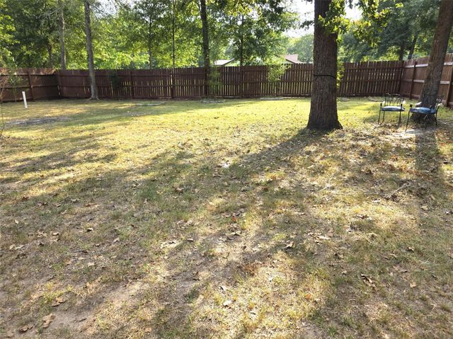 3748 Pin Oak Drive, Conroe, TX 77301