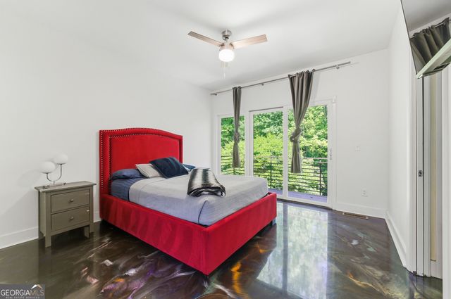 643 Larchmont Circle NW, Atlanta, GA 30318