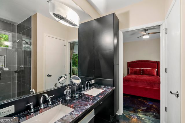 643 Larchmont Circle NW, Atlanta, GA 30318