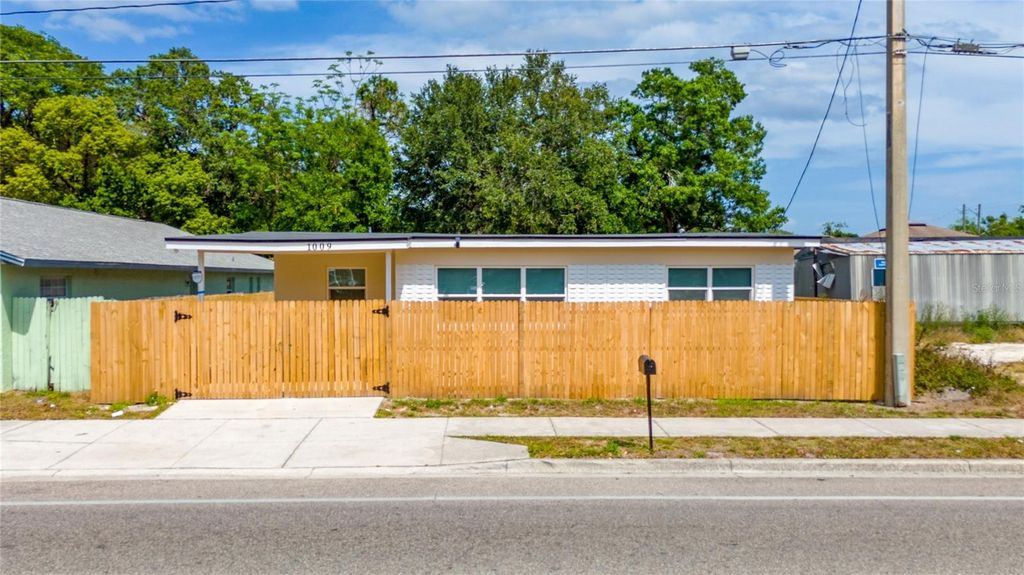 1009 S IVEY LANE, Orlando, FL 32811