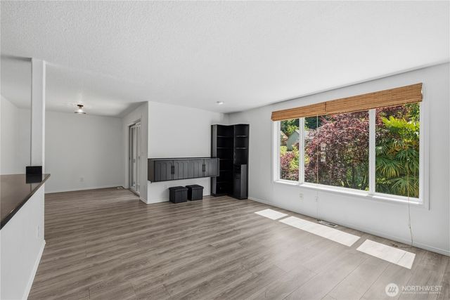 104 Cedar Falls Drive, Kelso, WA 98626
