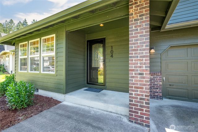 104 Cedar Falls Drive, Kelso, WA 98626