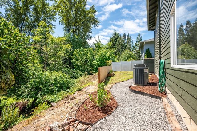 104 Cedar Falls Drive, Kelso, WA 98626