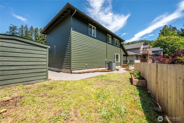 104 Cedar Falls Drive, Kelso, WA 98626