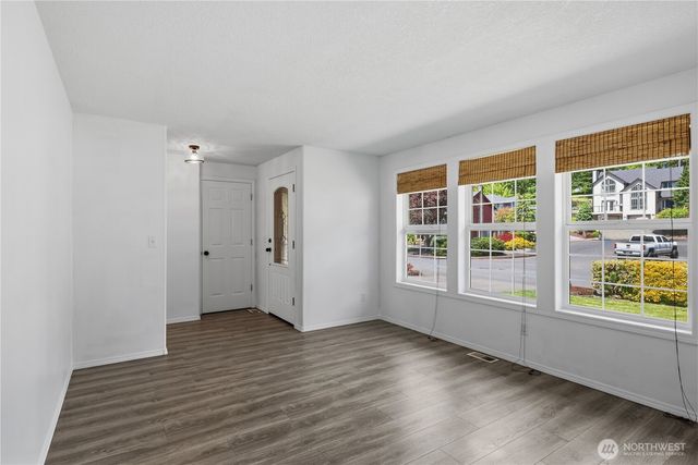 104 Cedar Falls Drive, Kelso, WA 98626