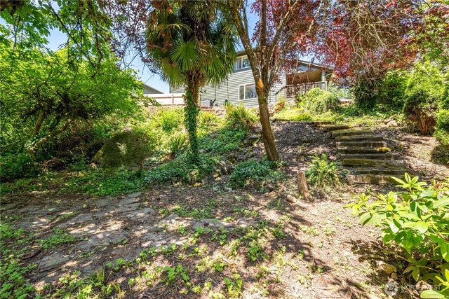 104 Cedar Falls Drive, Kelso, WA 98626