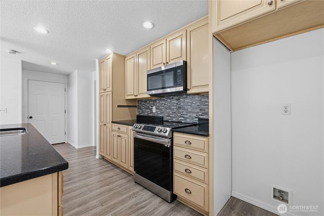 104 Cedar Falls Drive, Kelso, WA 98626