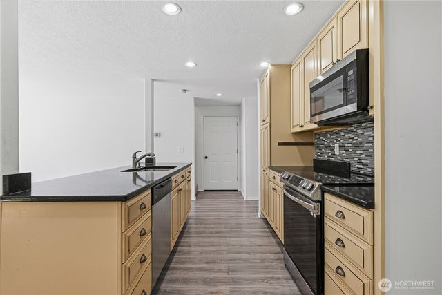 104 Cedar Falls Drive, Kelso, WA 98626