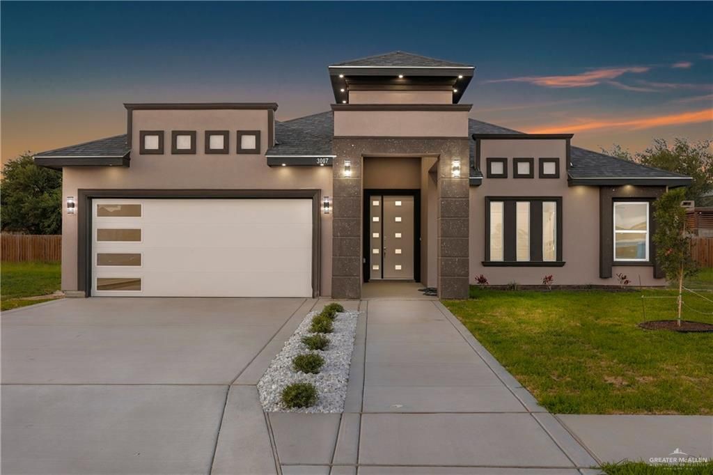 3007 E Ebanos Avenue, Hidalgo, TX 78577
