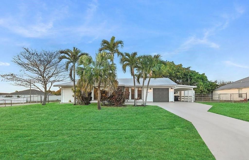 981 SW Bay State Rd 0, Port St. Lucie, FL 34953