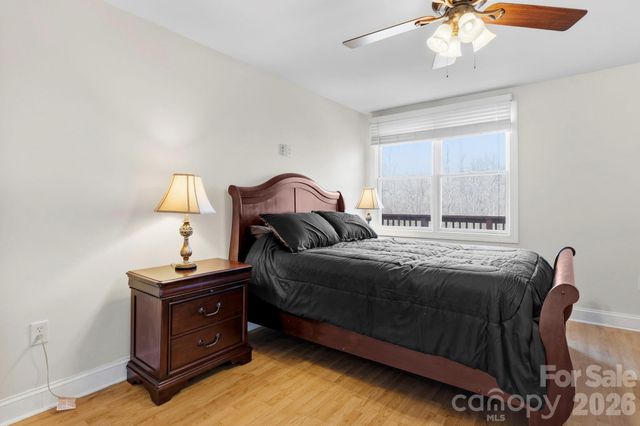 11 Roberts Drive, Swannanoa, NC 28778