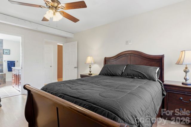 11 Roberts Drive, Swannanoa, NC 28778