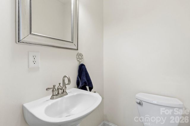 11 Roberts Drive, Swannanoa, NC 28778