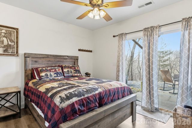 11 Roberts Drive, Swannanoa, NC 28778