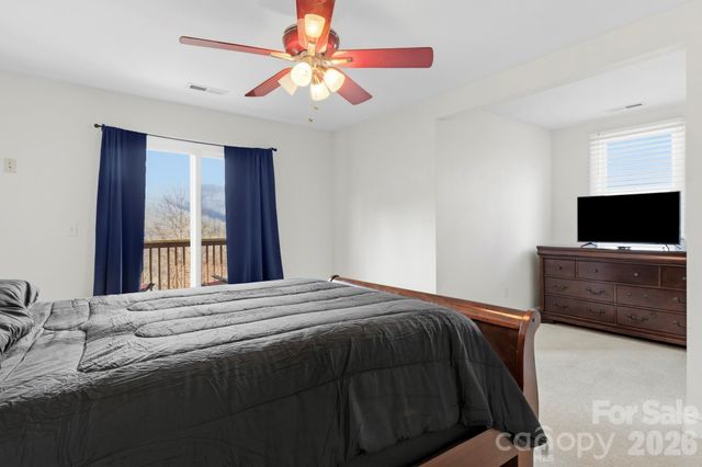 11 Roberts Drive, Swannanoa, NC 28778