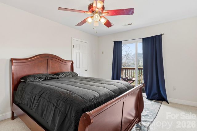 11 Roberts Drive, Swannanoa, NC 28778