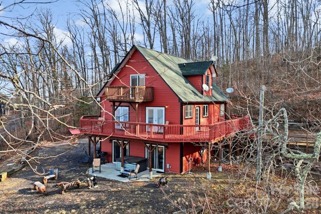 11 Roberts Drive, Swannanoa, NC 28778