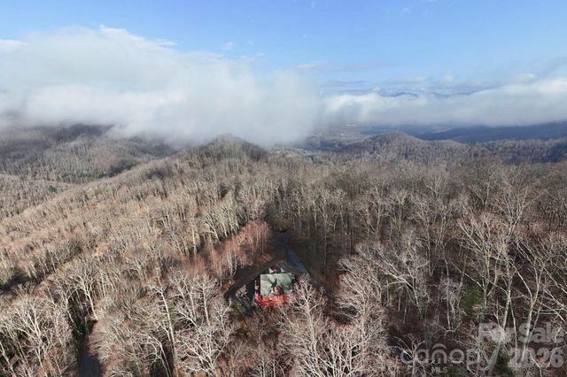 11 Roberts Drive, Swannanoa, NC 28778