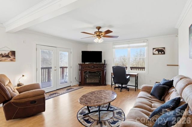 11 Roberts Drive, Swannanoa, NC 28778