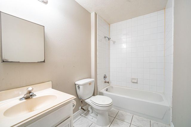 14250 Andrea Way Lane, Houston, TX 77083