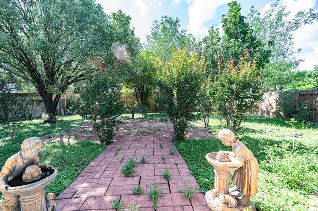 14250 Andrea Way Lane, Houston, TX 77083