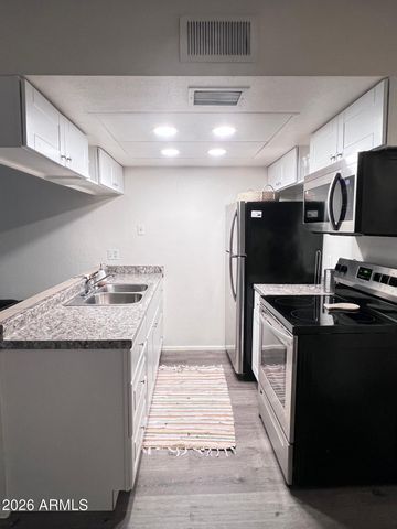 461 W HOLMES Avenue 350, Mesa, AZ 85210