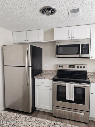 461 W HOLMES Avenue 350, Mesa, AZ 85210