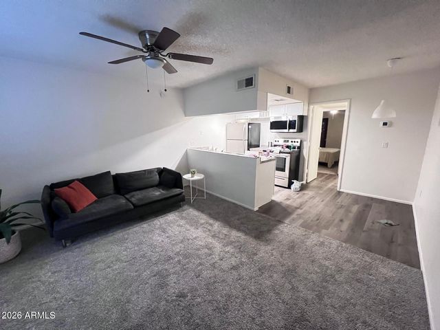 461 W HOLMES Avenue 350, Mesa, AZ 85210