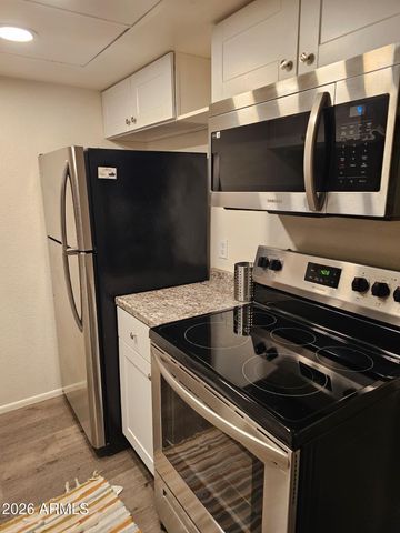 461 W HOLMES Avenue 350, Mesa, AZ 85210