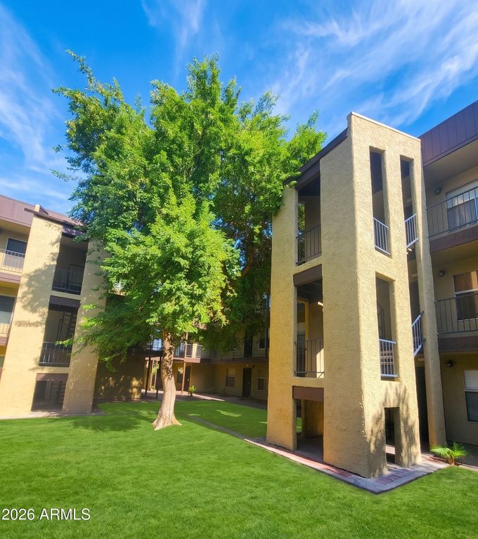 461 W HOLMES Avenue 350, Mesa, AZ 85210