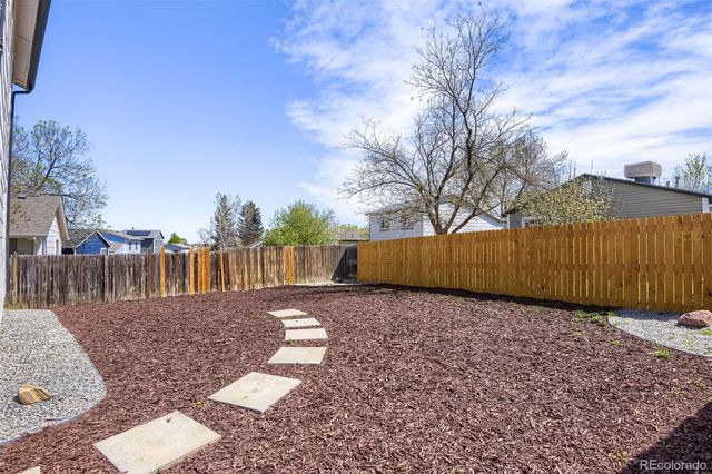 17464 E Temple Drive, Aurora, CO 80015