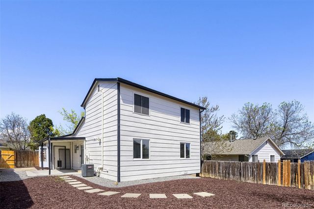 17464 E Temple Drive, Aurora, CO 80015