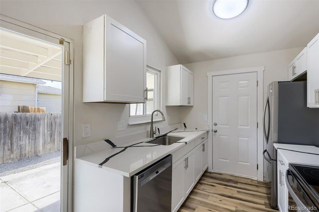 17464 E Temple Drive, Aurora, CO 80015