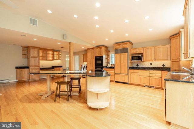 4402 MEADOWCLIFF RD, Glen Arm, MD 21057