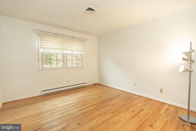 4402 MEADOWCLIFF RD, Glen Arm, MD 21057