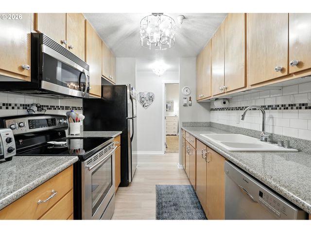 10800 Se 17TH Cir H-93, Vancouver, WA 98664