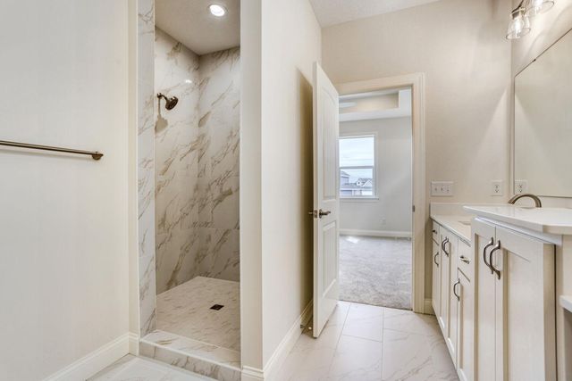 2931 Trinity Drive, Shakopee, MN 55379