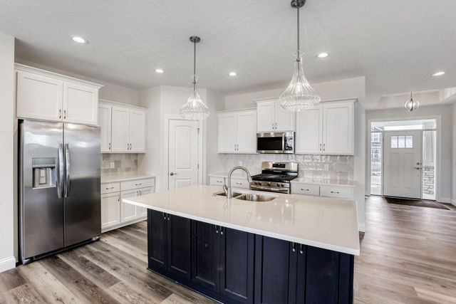 2931 Trinity Drive, Shakopee, MN 55379