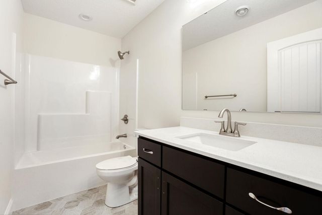 2931 Trinity Drive, Shakopee, MN 55379