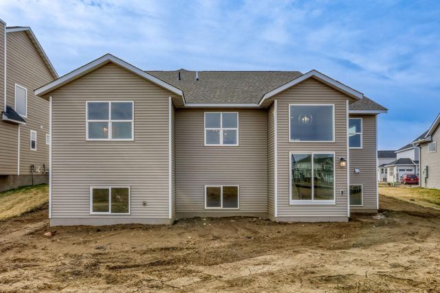 2931 Trinity Drive, Shakopee, MN 55379