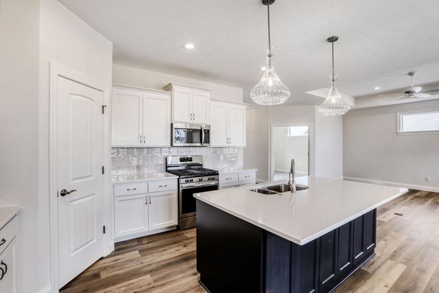 2931 Trinity Drive, Shakopee, MN 55379