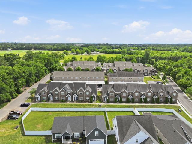818 General Westmoreland Ct, Murfreesboro, TN 37129
