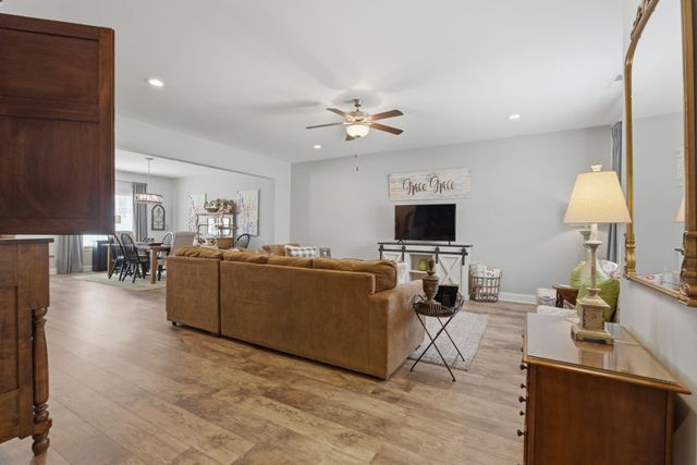818 General Westmoreland Ct, Murfreesboro, TN 37129